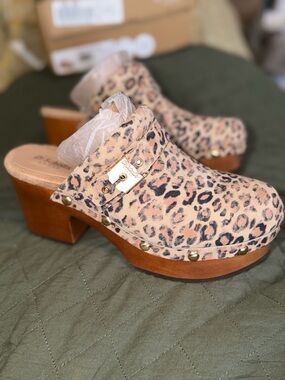 Leopard Print Suede Clog Heels - Women's Tan Leopard Mules 8.5